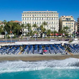 West End Promenade Ницца
